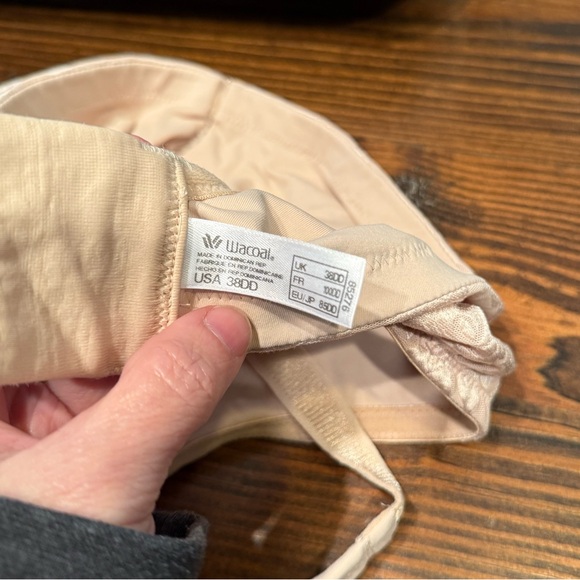 Wacoal 85276 Awareness Full Figure Seamless Wire Free Bra Nude Size 38DD Beige - Picture 8 of 10